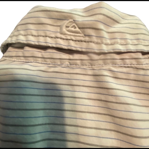 Quiksilver Shirt Men’s Short Sleeve White Gray Pinstripes Button Down Casuall - Picture 4 of 7